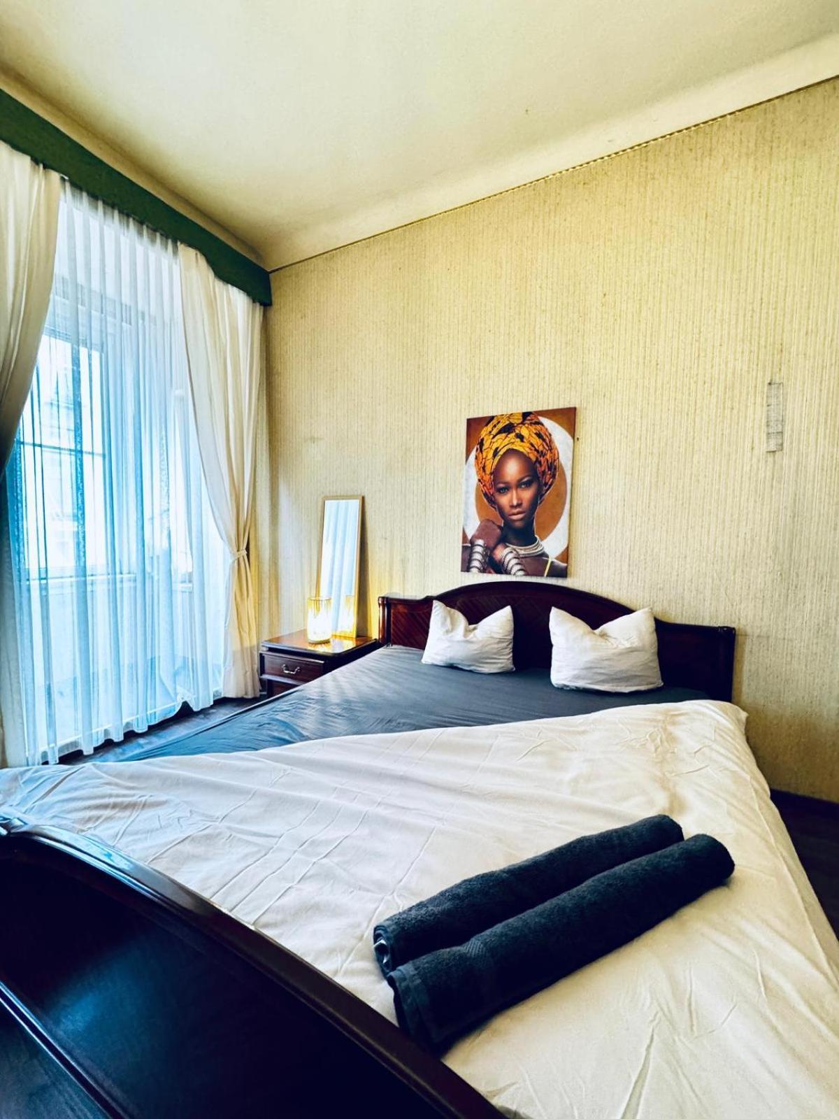 Comfy 2br For 5p Easy Access To Stadthalle Apartment *
